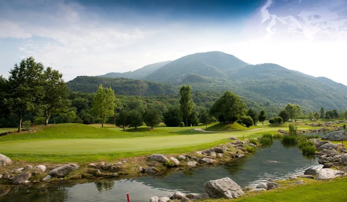 Golf Gerre Losone – Mountain golf under a perfect blue sky