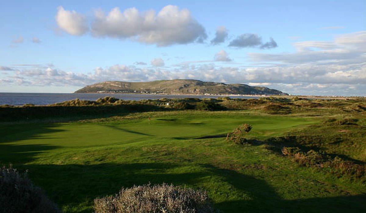 North Wales - Coastal golf with a view and a rich history