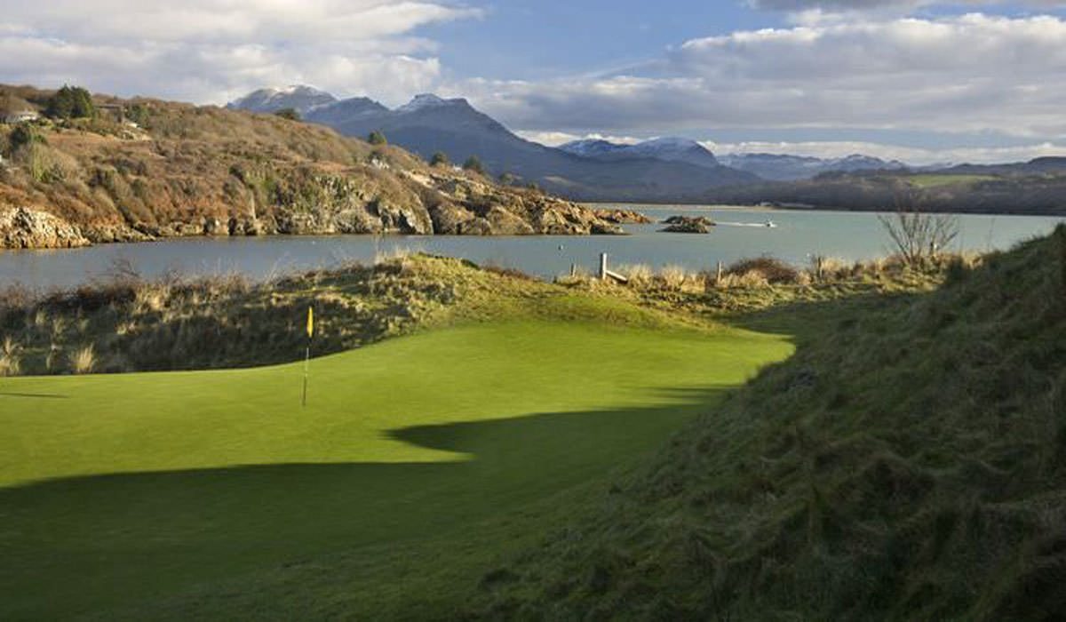 North Wales - Coastal golf with a view and a rich history