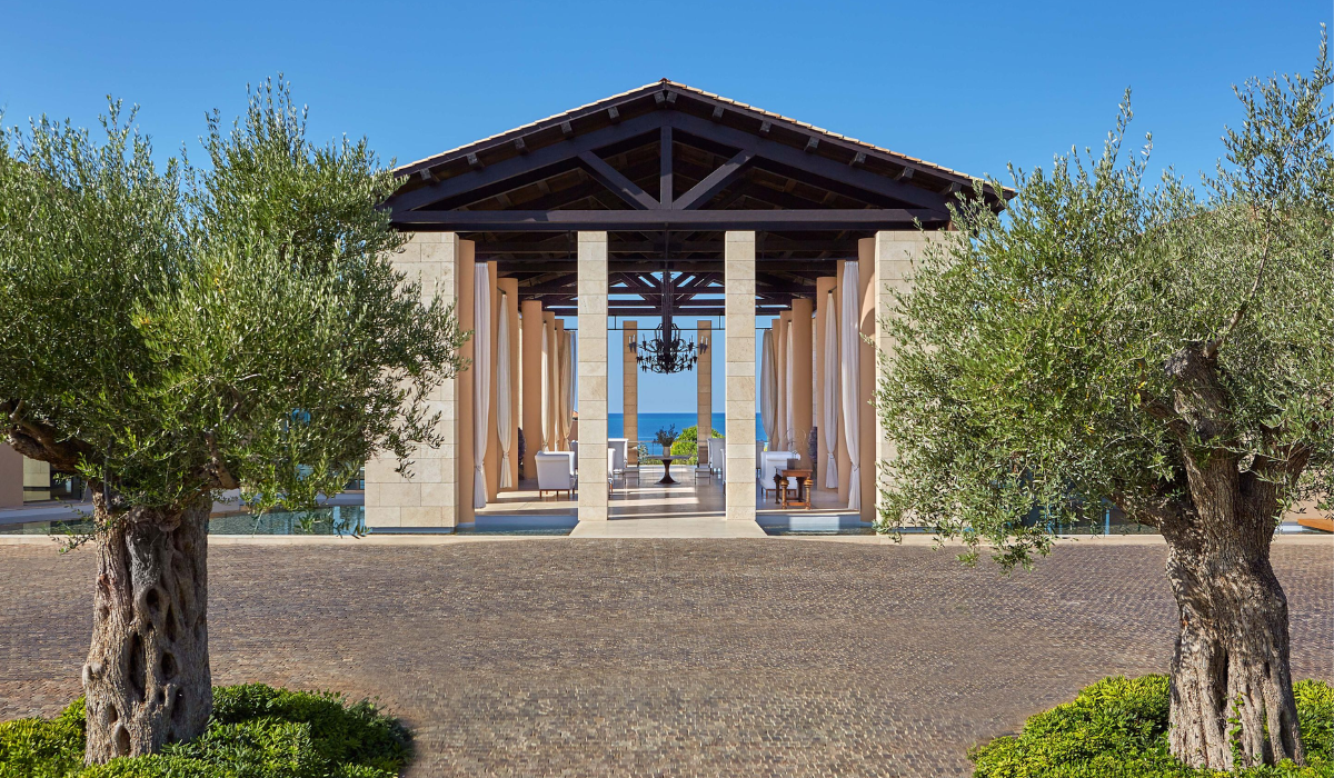 The Romanos, a Luxury Collection Resort