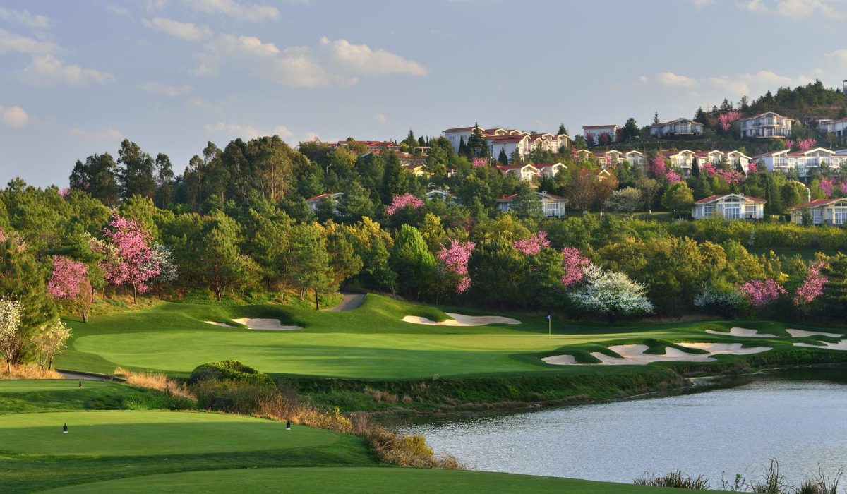 Spring City Golf & Lake Resort