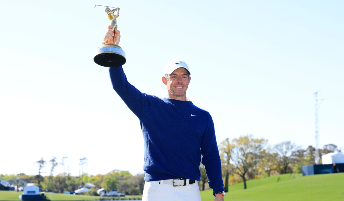 Rory McIlroy with Trophy