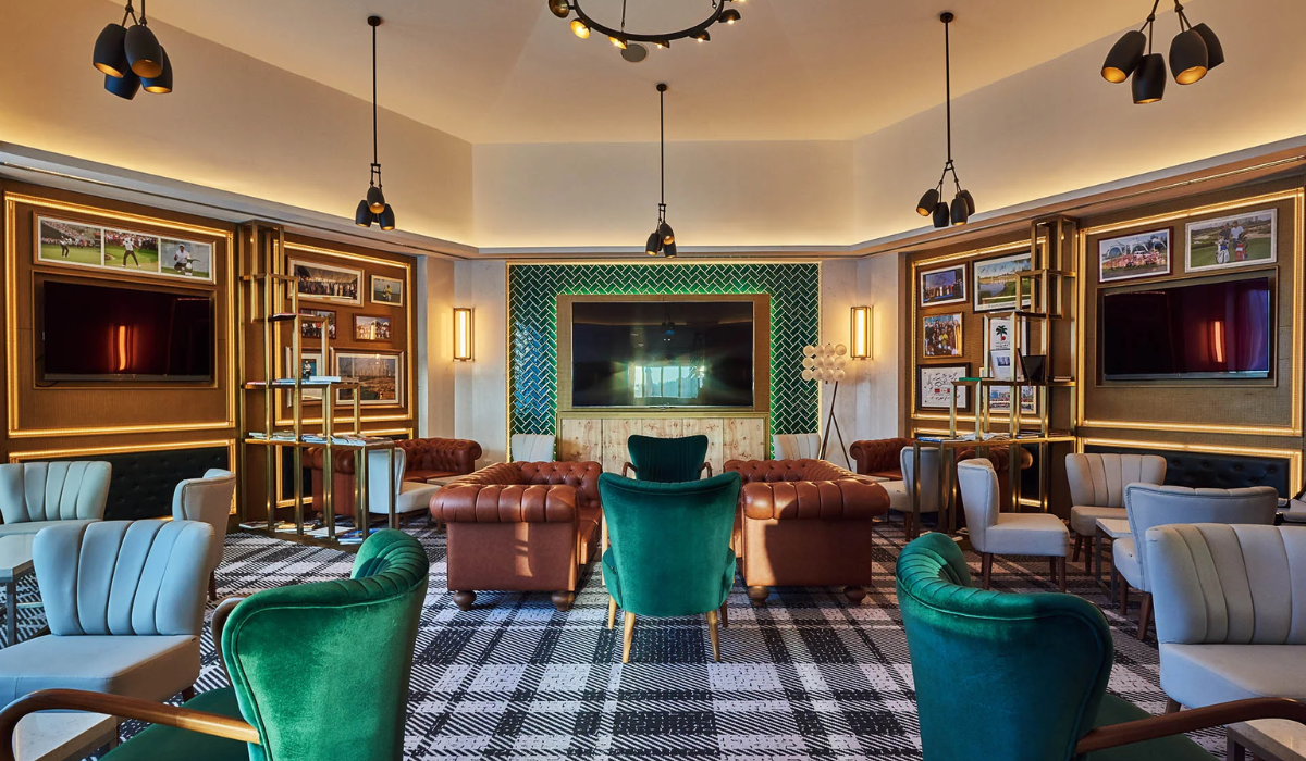 Spike Bar at Emirates Golf Club