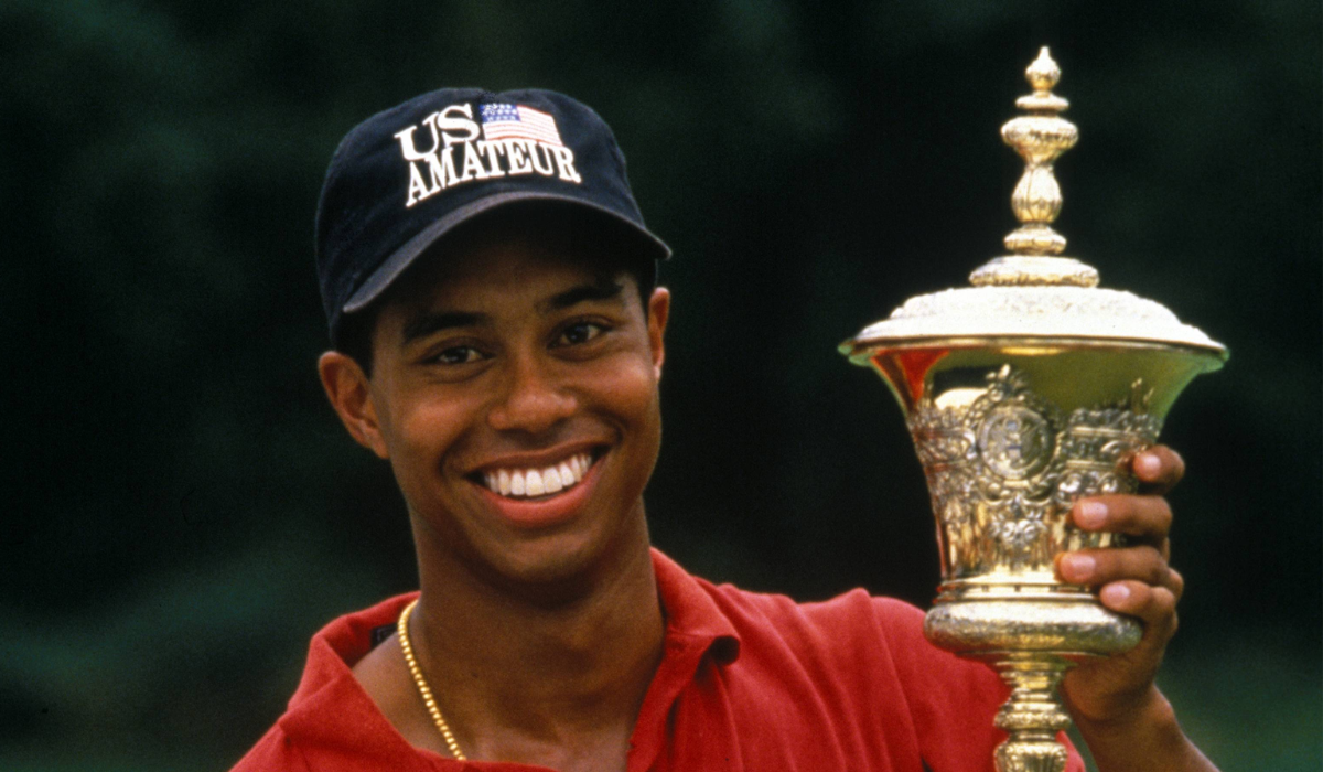 Tiger Woods with Havemeyer Trophy