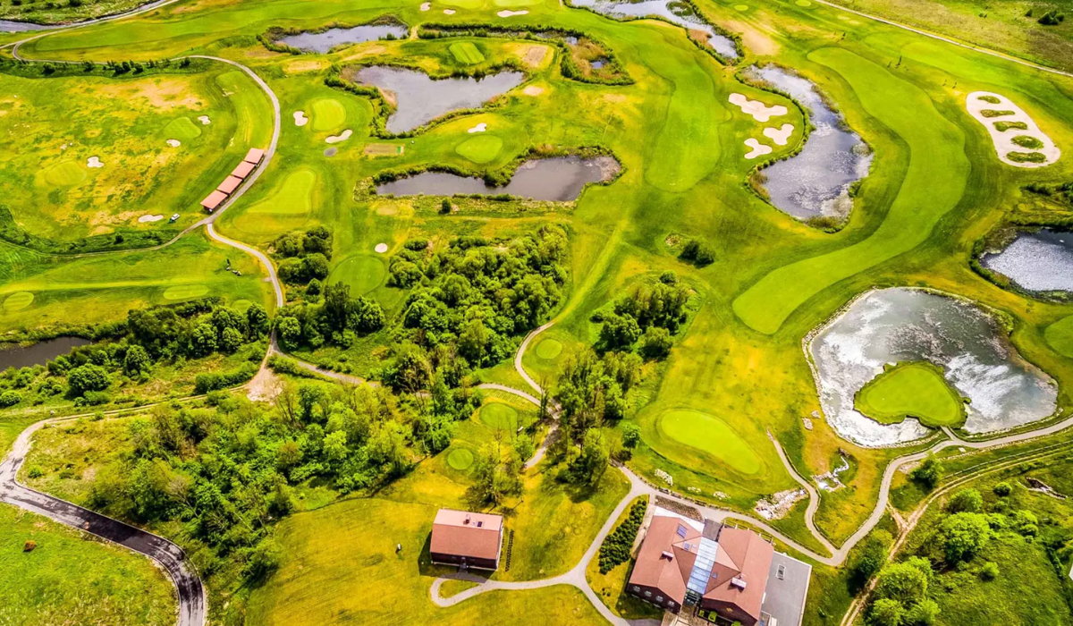 National Golf Resort