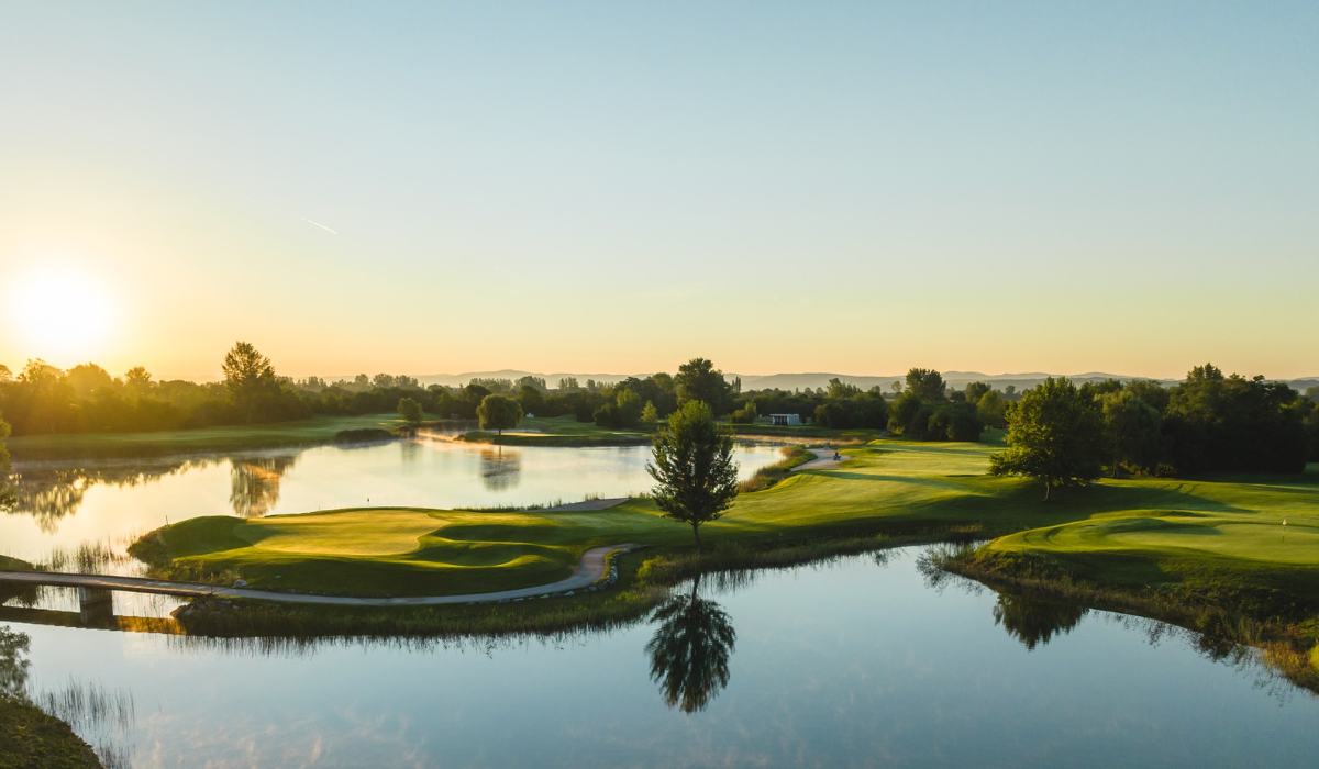 Diamond Country Club
