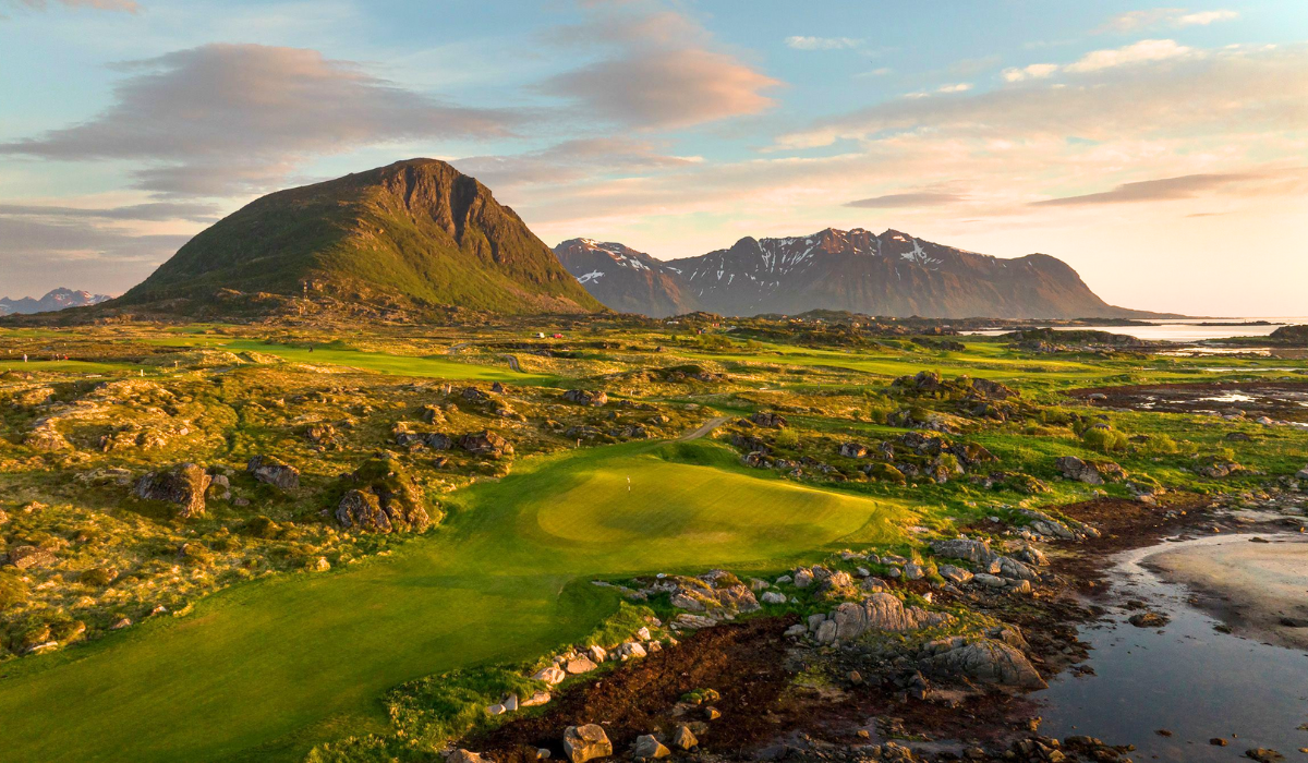Lofoten Links