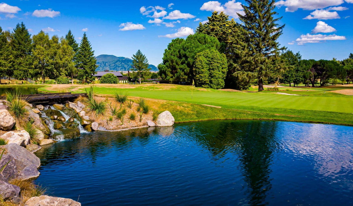 Wairakei Golf + Sanctuary Golf