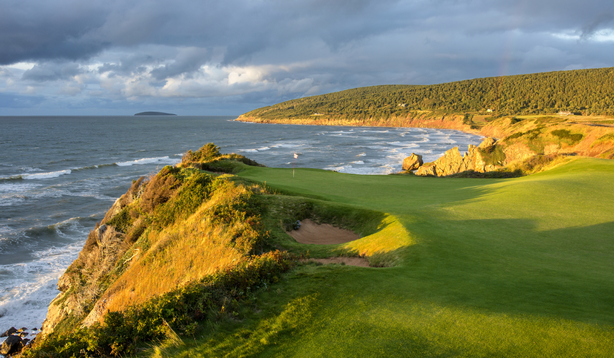 16 Signature Hole of Cabot Cliffs