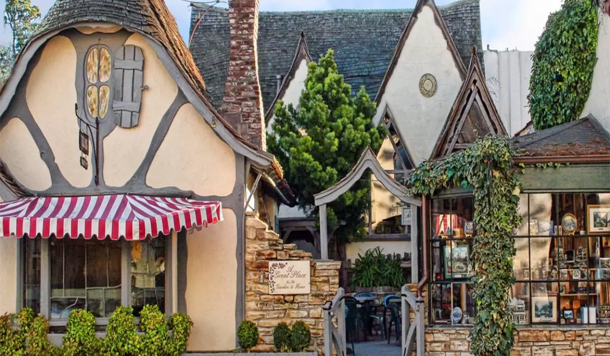 Carmel’s Fairy-Tale Cottages