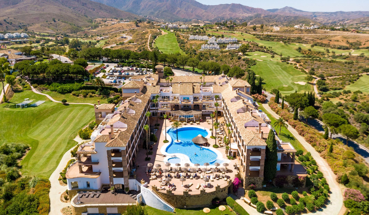 La Cala Resort