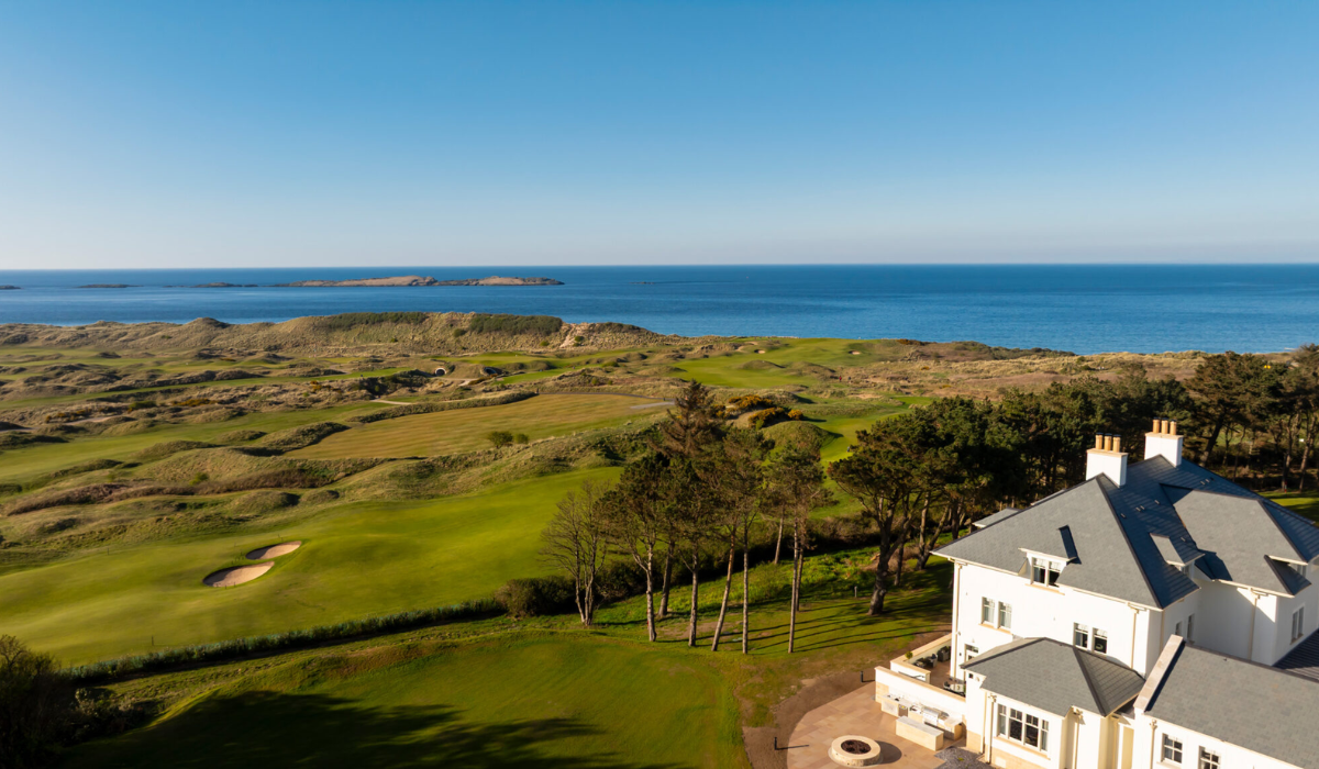Martin Ebert Putting Green at Dunluce Lodge