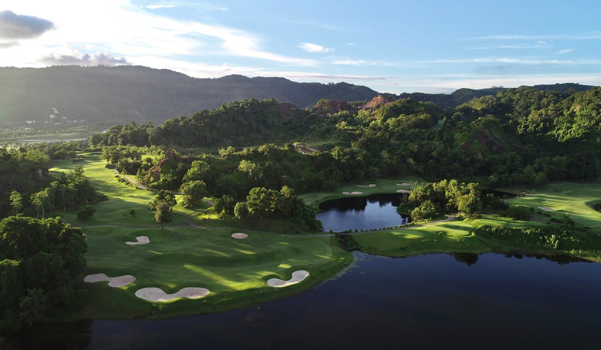 Red Mountain Club